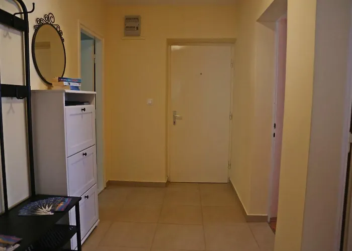 Apartment Dado