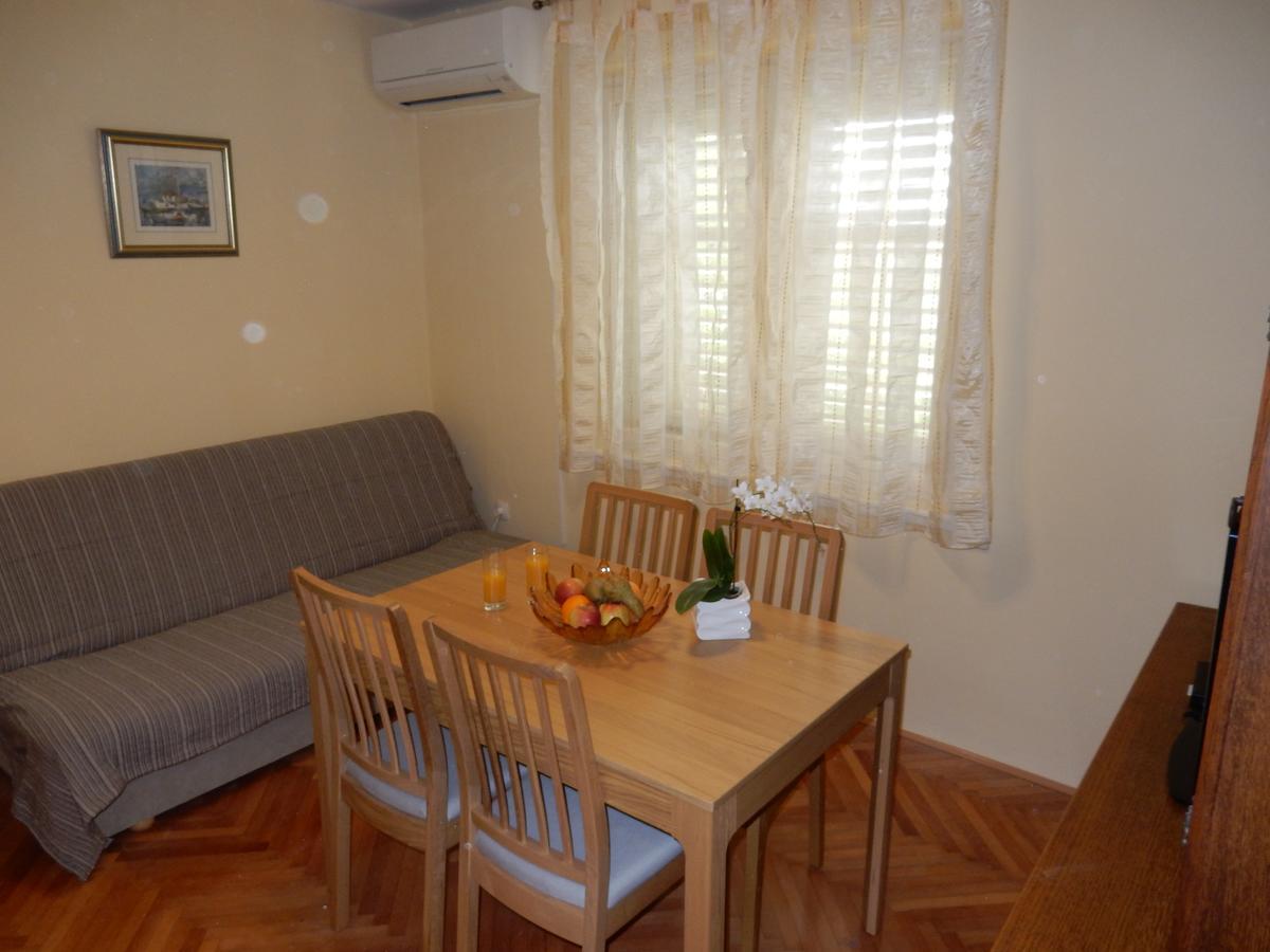 Apartma Dado *