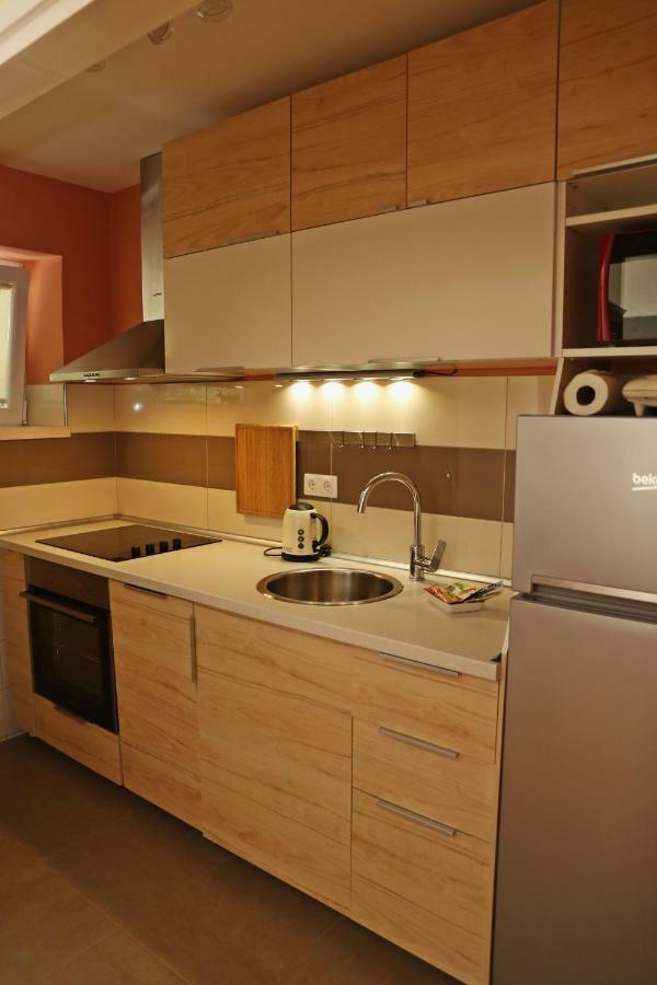 Apartma Dado *
